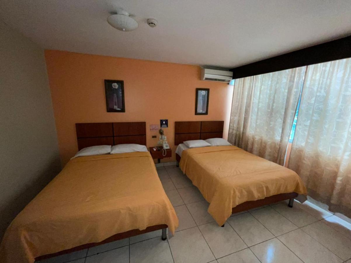 Tropical Inn Hotel Guayaquil Exterior photo