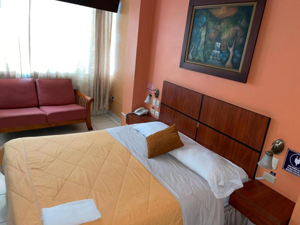 Tropical Inn Hotel Guayaquil Exterior photo